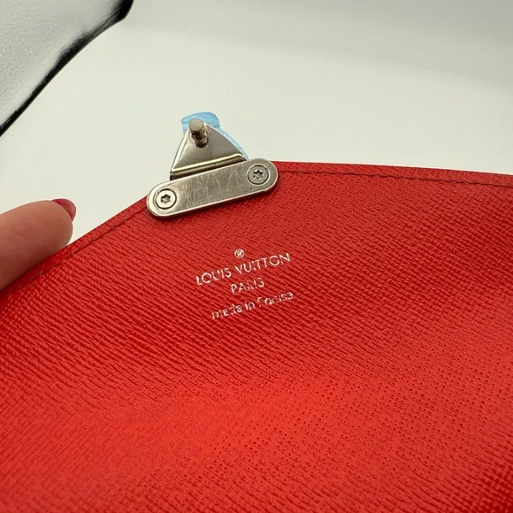 Rare Louis Vuitton Epi Tribal Wallet - Picture 8 of 10